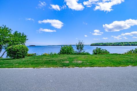 17 Phillips Road Falmouth ME 04105