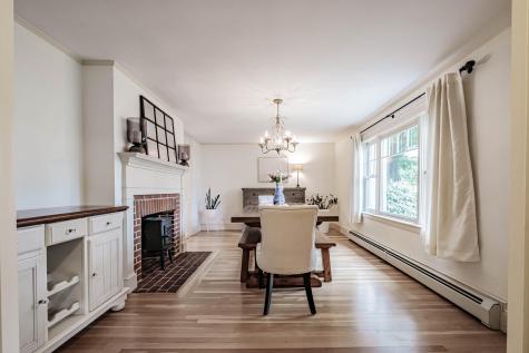 17 Phillips Road Falmouth ME 04105