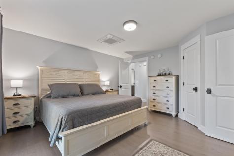 16 Meadowood Drive Hallowell ME 04347