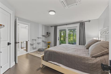 16 Meadowood Drive Hallowell ME 04347