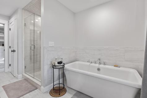 16 Meadowood Drive Hallowell ME 04347