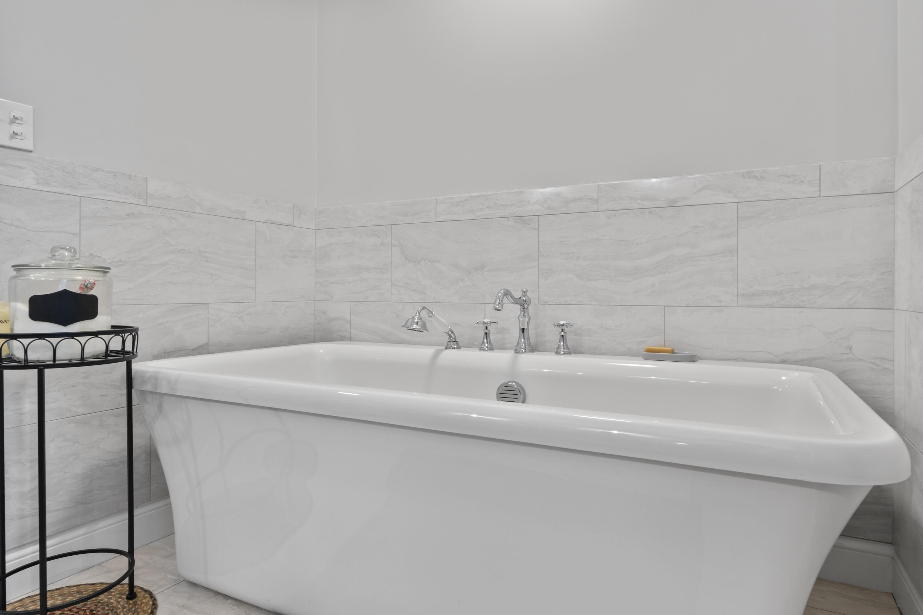 16 Meadowood Drive Hallowell ME 04347