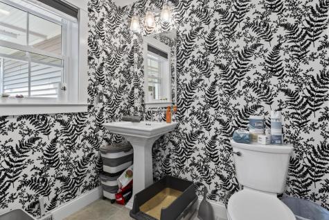 16 Meadowood Drive Hallowell ME 04347