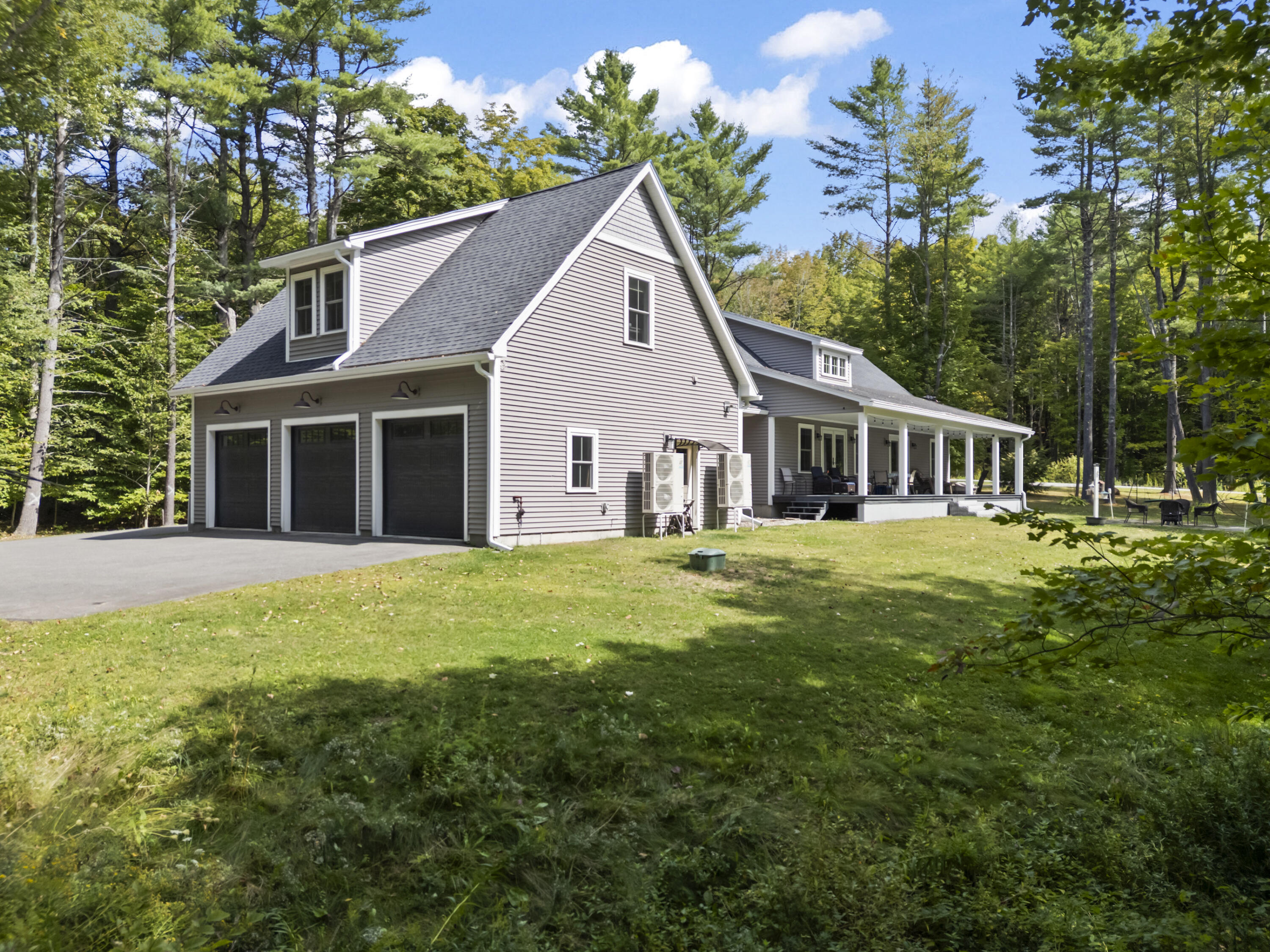 16 Meadowood Drive Hallowell ME 04347