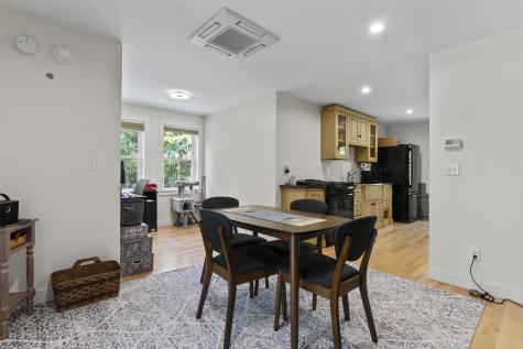 16 Meadowood Drive Hallowell ME 04347