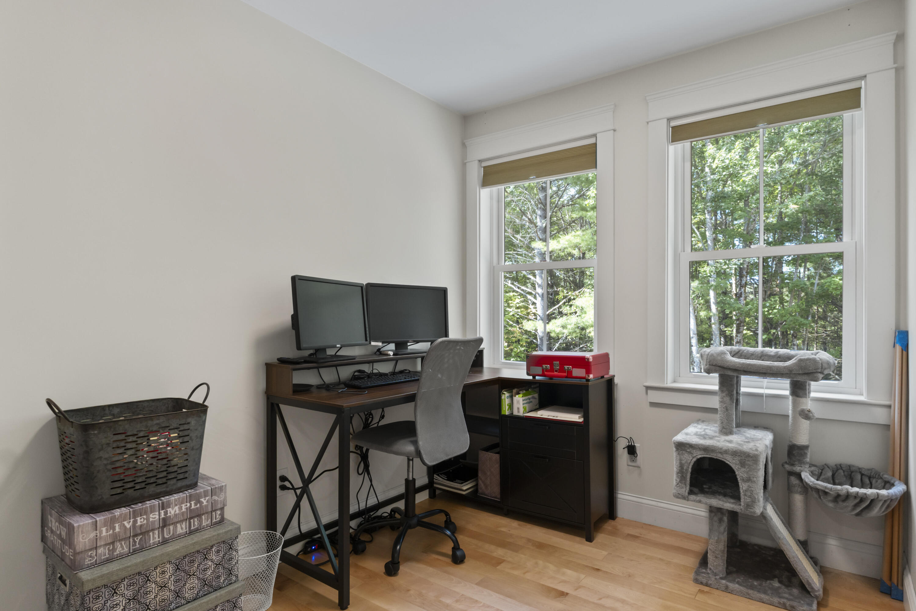 16 Meadowood Drive Hallowell ME 04347