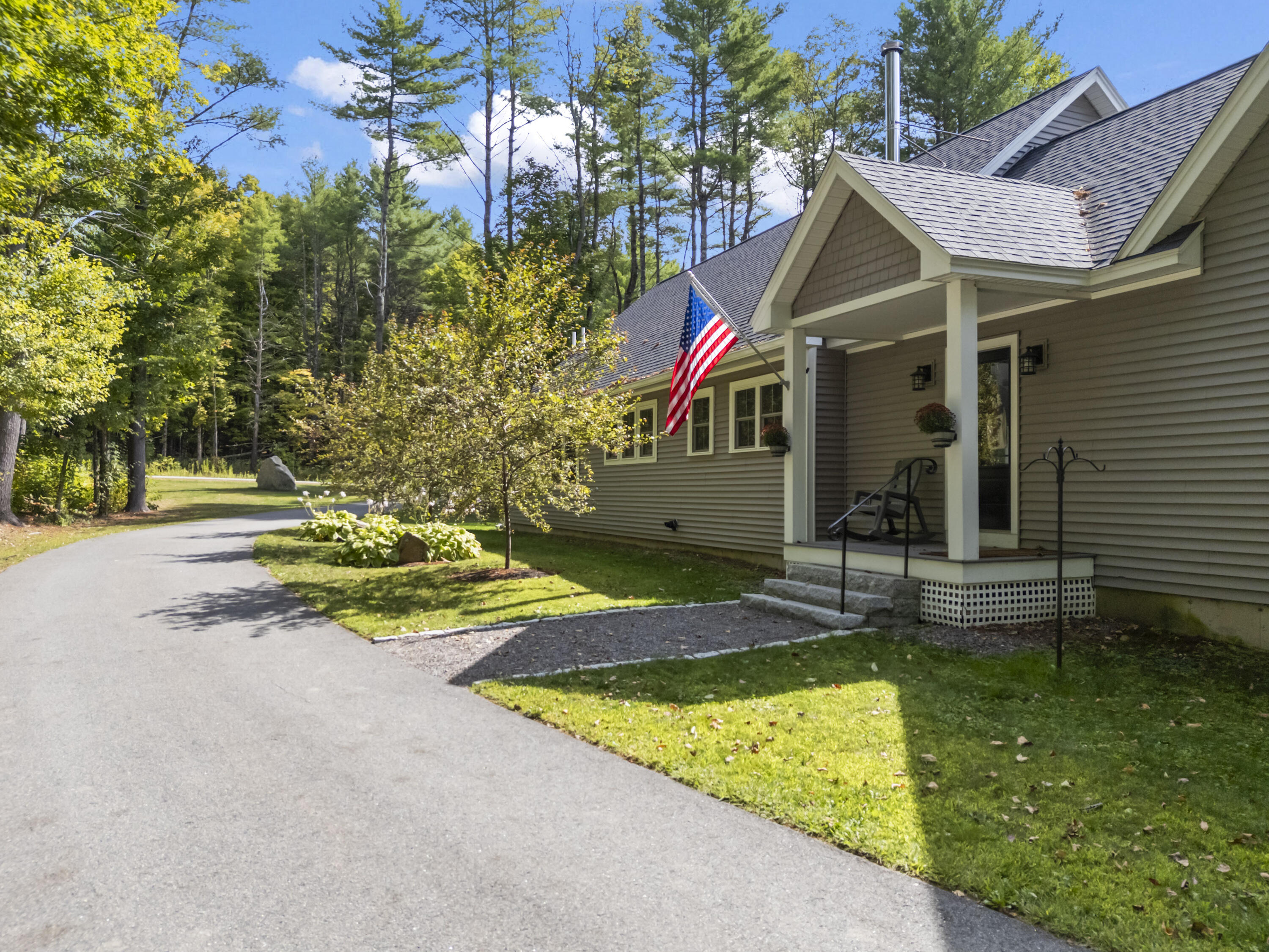 16 Meadowood Drive Hallowell ME 04347