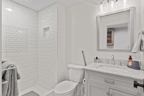 16 Meadowood Drive Hallowell ME 04347