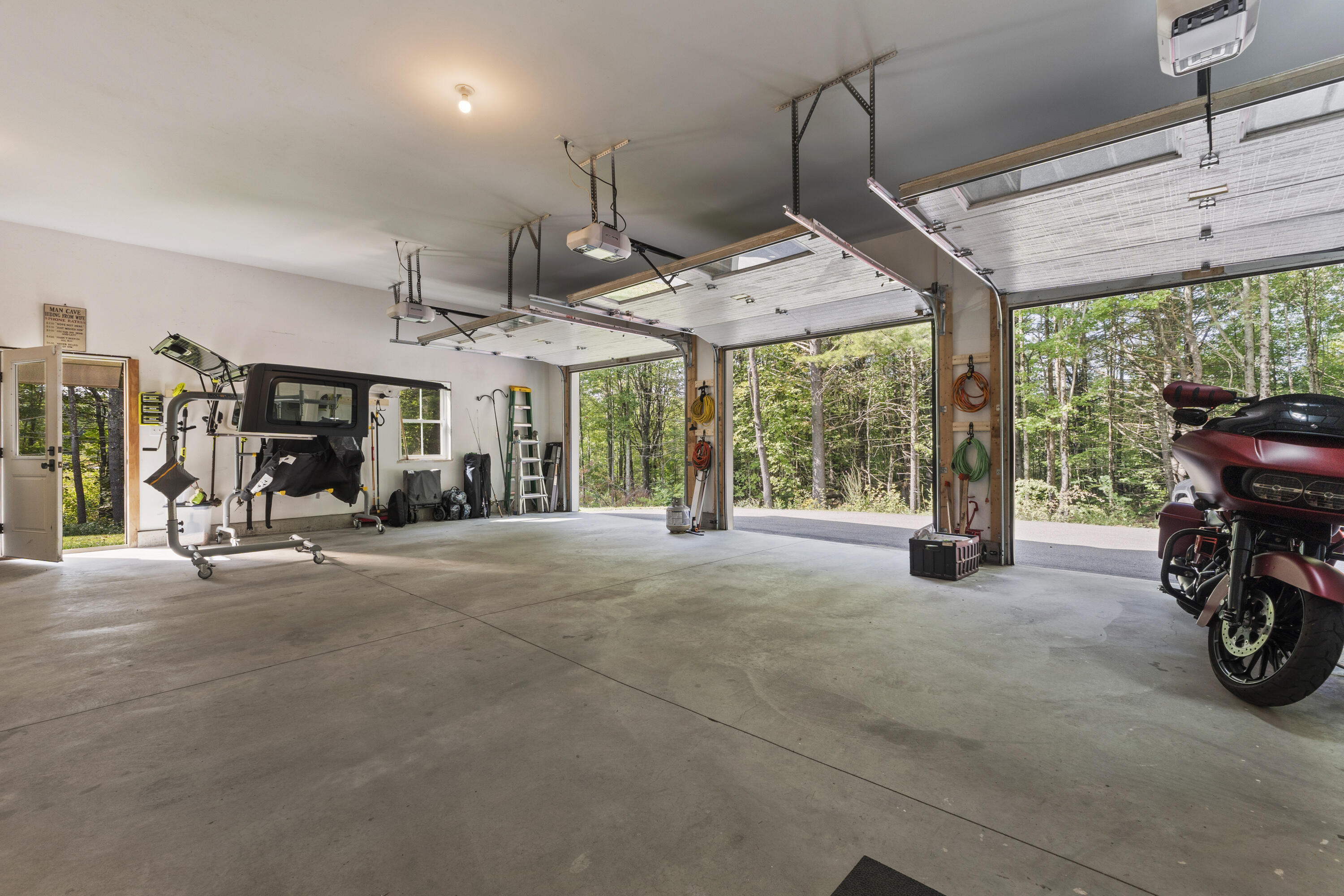 16 Meadowood Drive Hallowell ME 04347