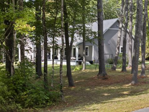 16 Meadowood Drive Hallowell ME 04347