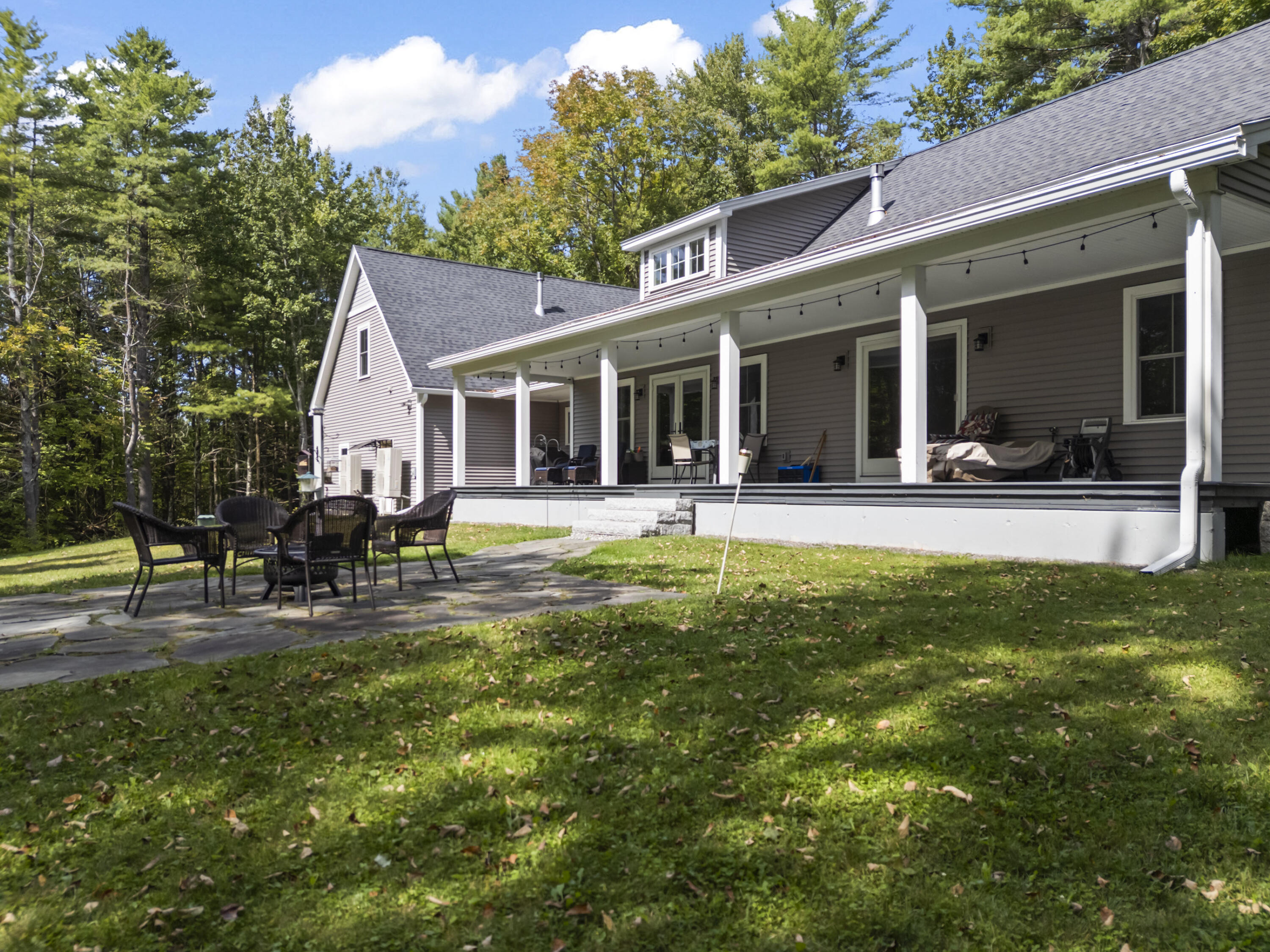 16 Meadowood Drive Hallowell ME 04347