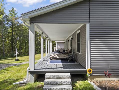 16 Meadowood Drive Hallowell ME 04347