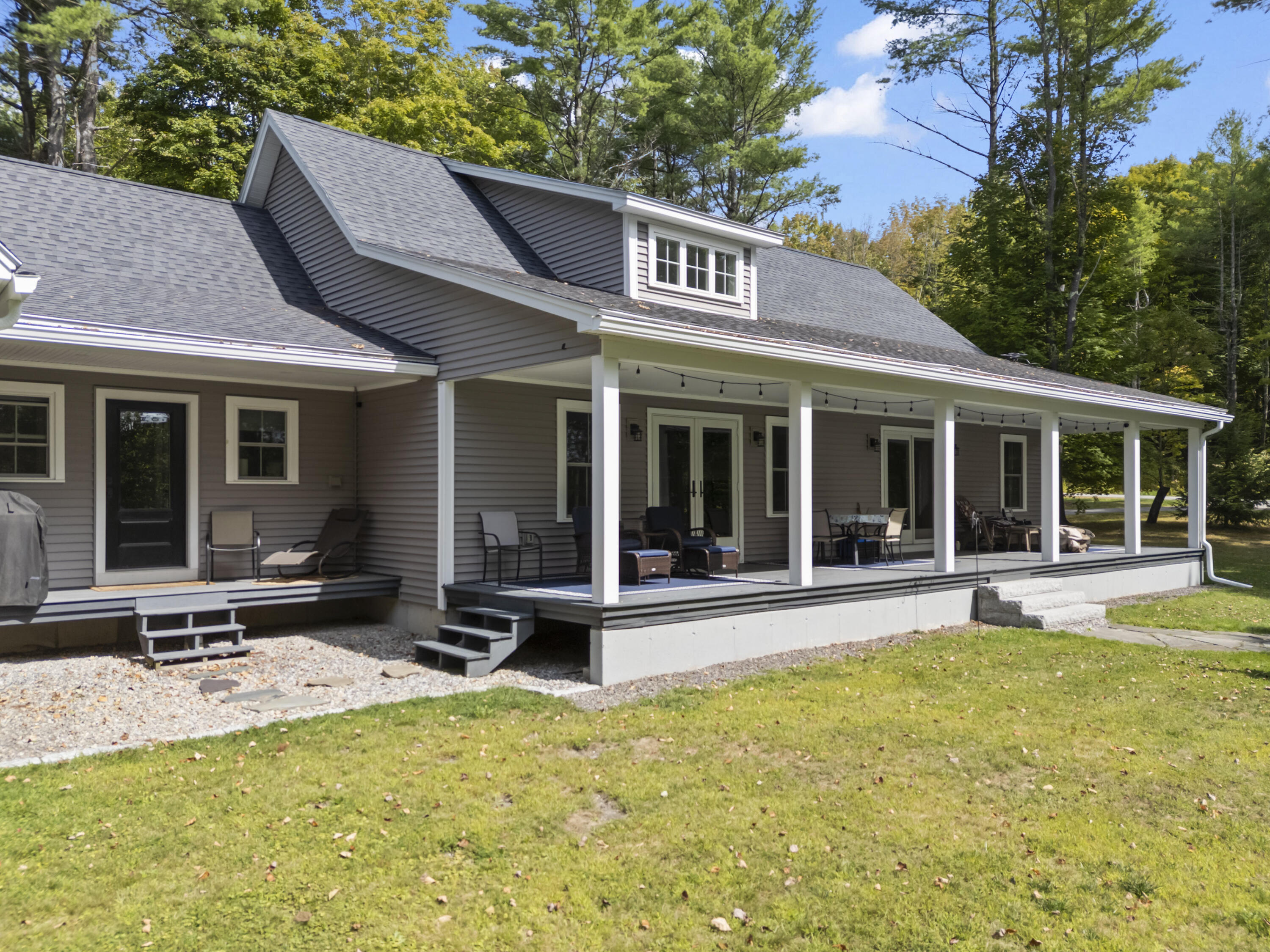 16 Meadowood Drive Hallowell ME 04347