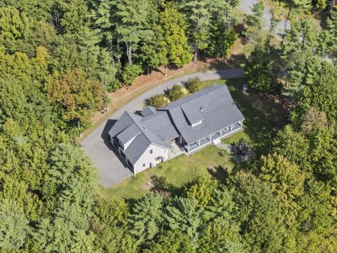 16 Meadowood Drive Hallowell ME 04347