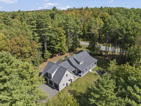 16 Meadowood Drive Hallowell ME 04347