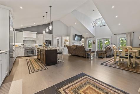 16 Meadowood Drive Hallowell ME 04347