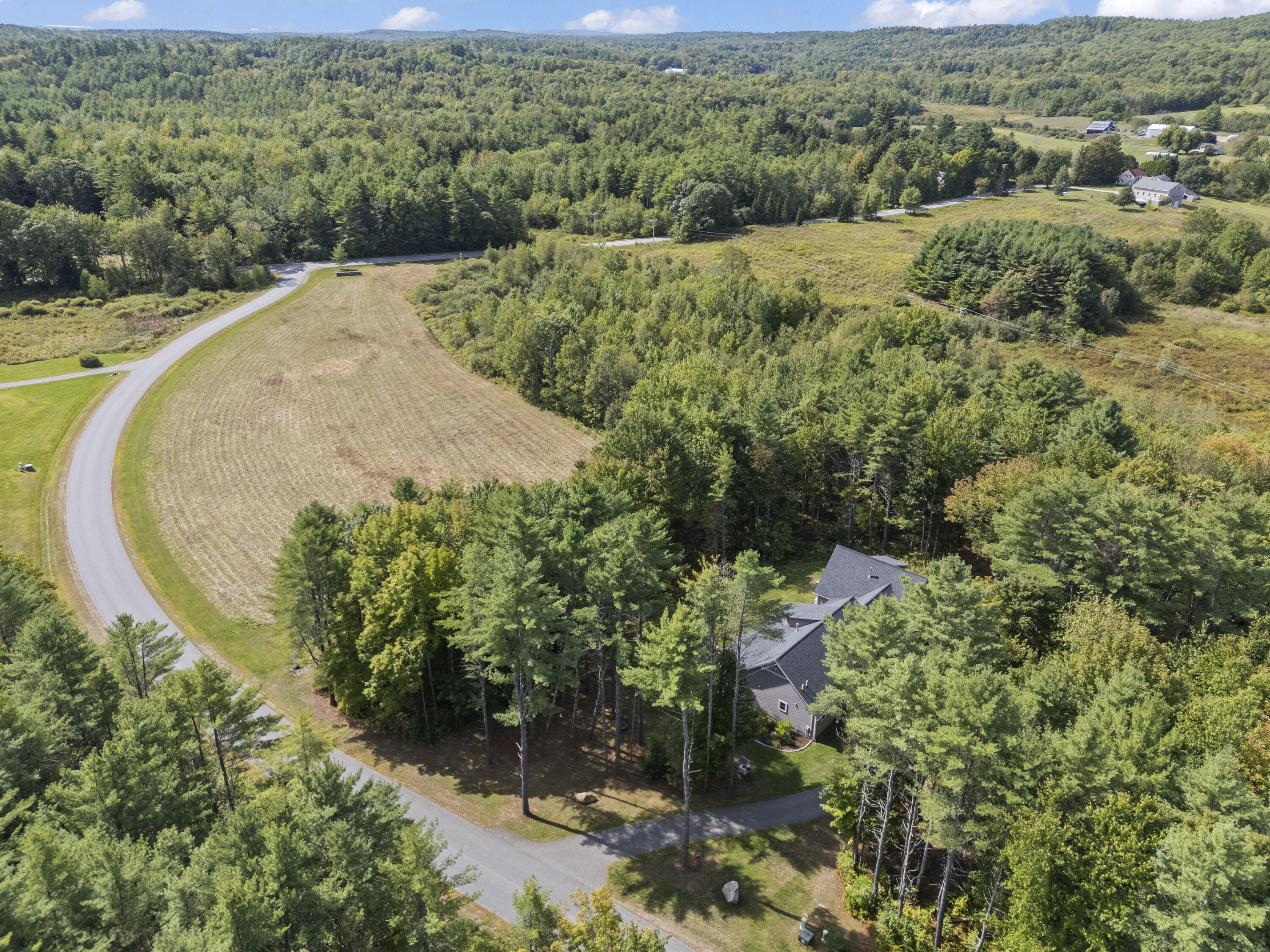 16 Meadowood Drive Hallowell ME 04347