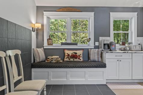 16 Meadowood Drive Hallowell ME 04347