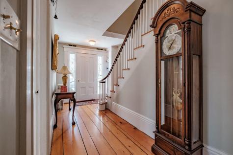 68 Pleasant Street Yarmouth ME 04096