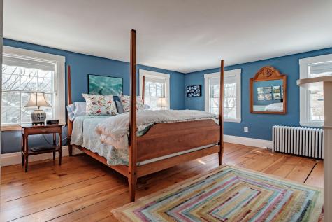 68 Pleasant Street Yarmouth ME 04096