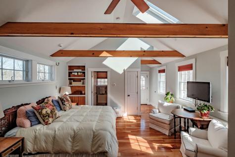 68 Pleasant Street Yarmouth ME 04096