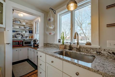 68 Pleasant Street Yarmouth ME 04096