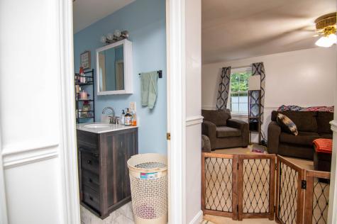 614 King Street Oxford ME 04270