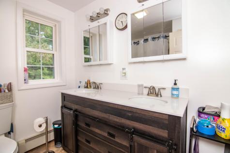 614 King Street Oxford ME 04270