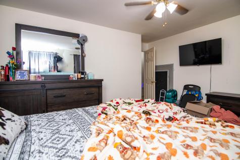 614 King Street Oxford ME 04270