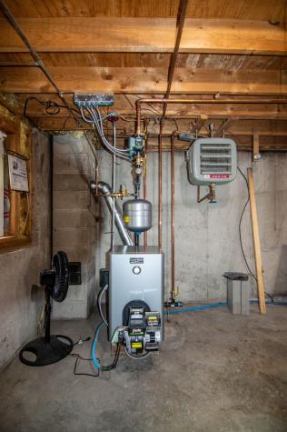 614 King Street Oxford ME 04270