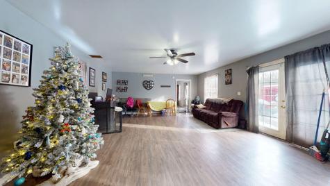 281 Narragansett Trail Buxton ME 04093