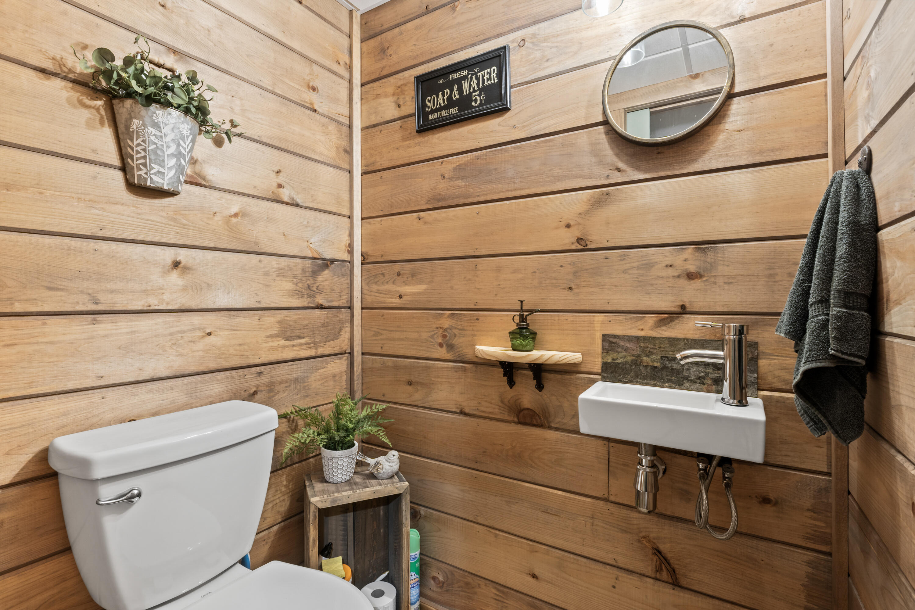 1547 Augusta Road Bowdoin ME 04287