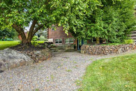 1547 Augusta Road Bowdoin ME 04287