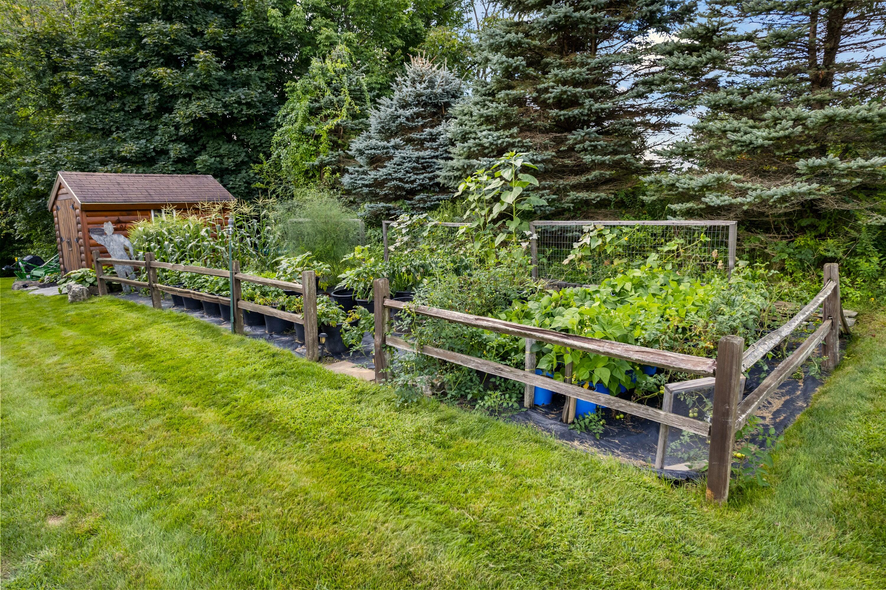 1547 Augusta Road Bowdoin ME 04287