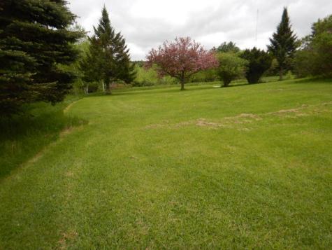 10 Heart Road Sebago ME 04029