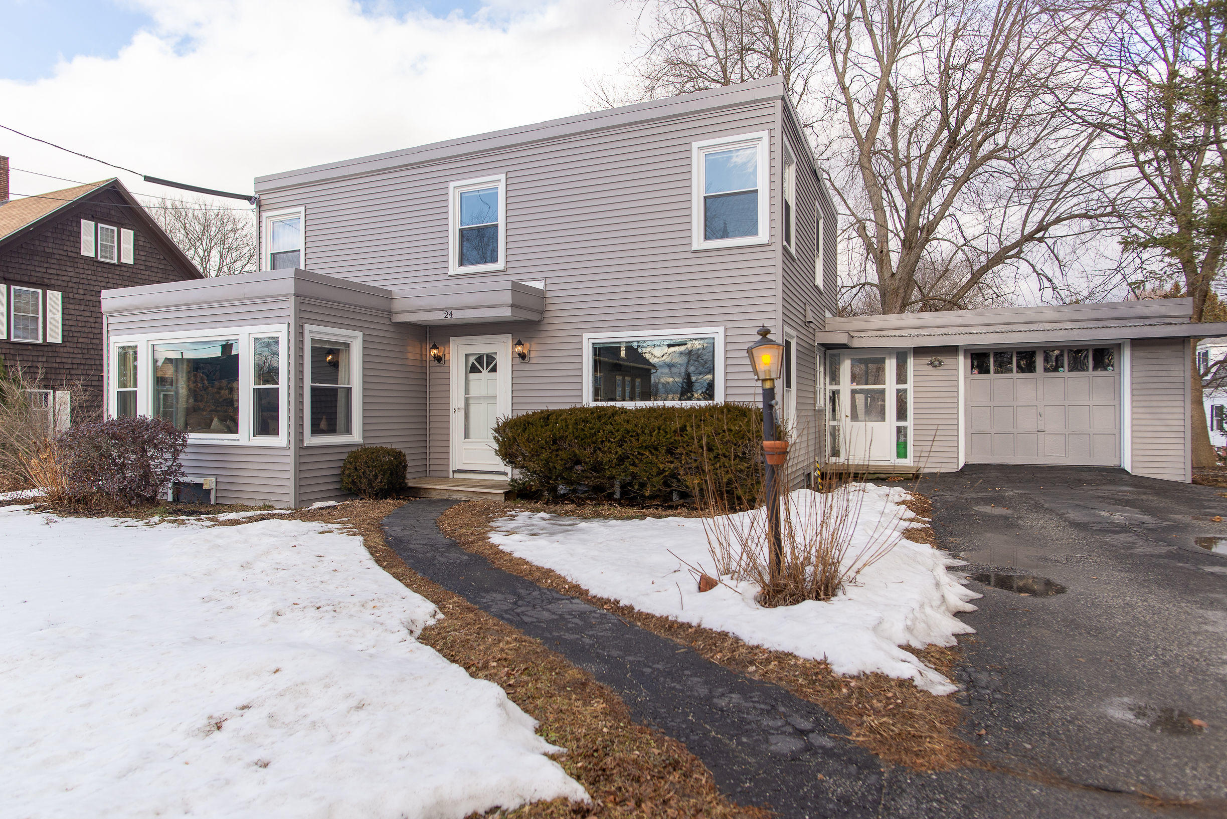 24 Caron Lane Auburn ME 04210