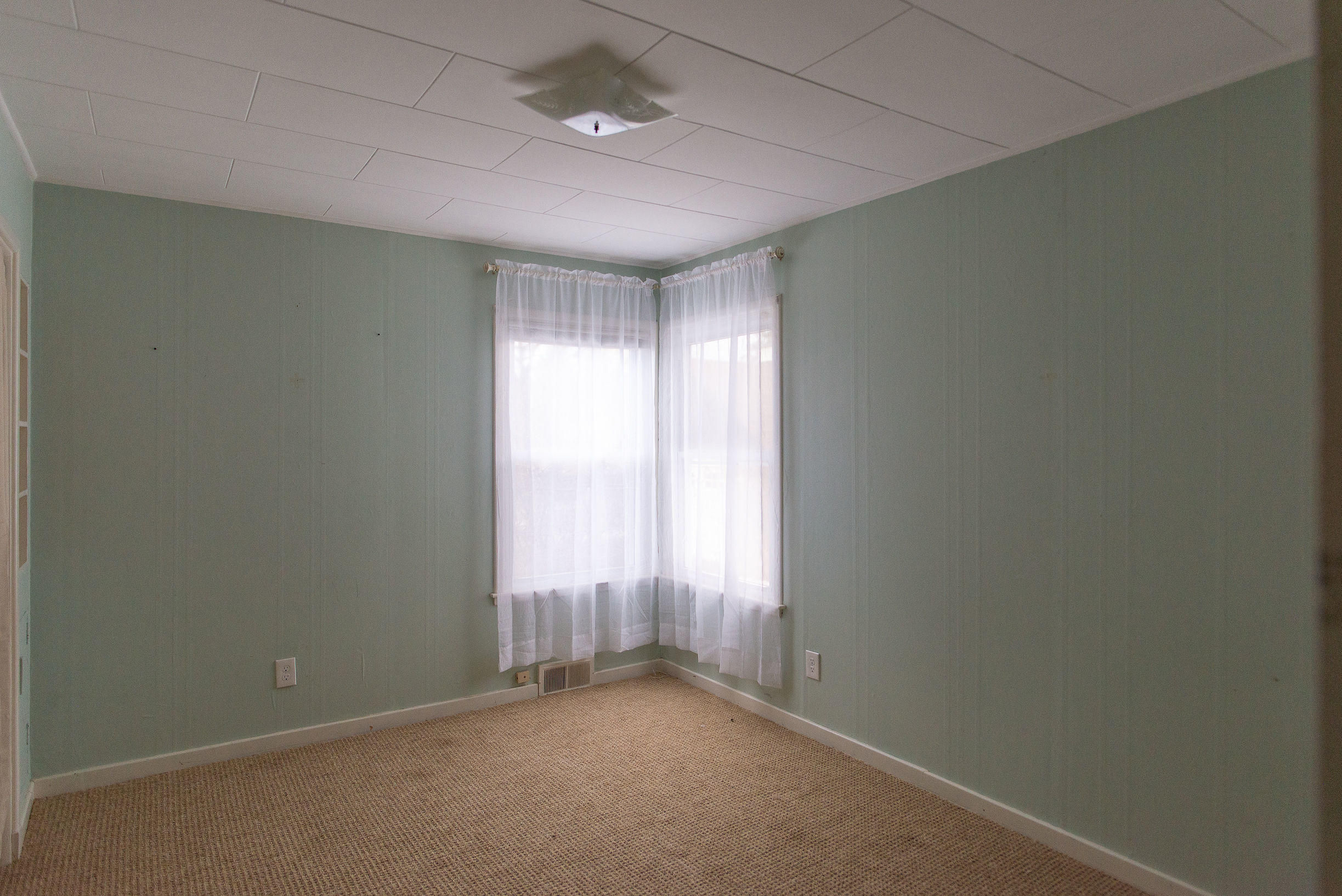24 Caron Lane Auburn ME 04210