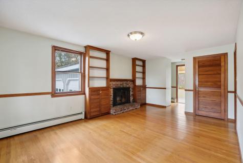 7 Gladys Road Cape Elizabeth ME 04107