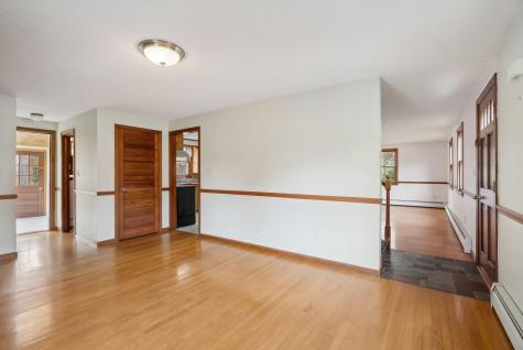 7 Gladys Road Cape Elizabeth ME 04107