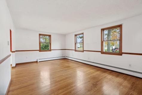 7 Gladys Road Cape Elizabeth ME 04107