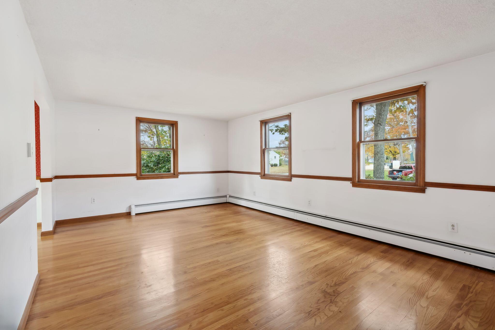 7 Gladys Road Cape Elizabeth ME 04107