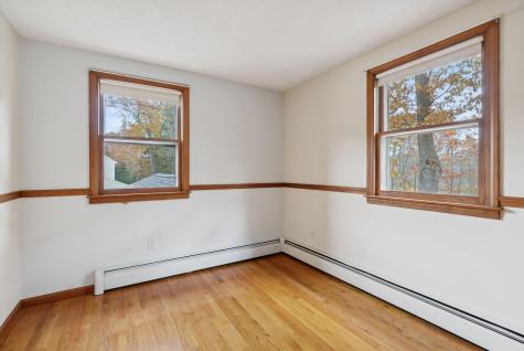 7 Gladys Road Cape Elizabeth ME 04107