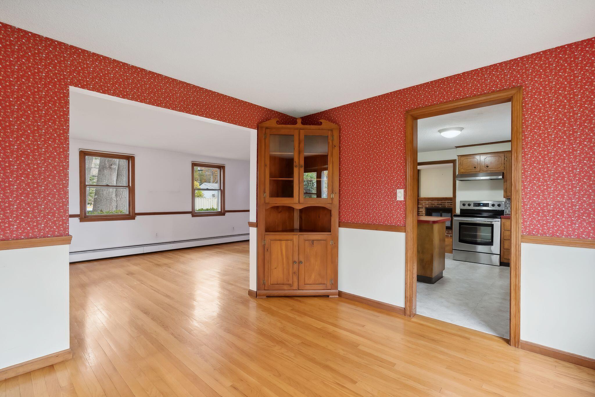 7 Gladys Road Cape Elizabeth ME 04107