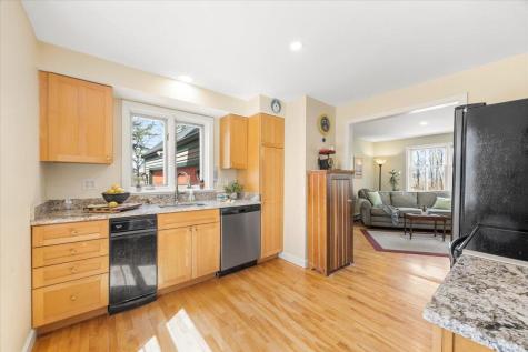 104 Winnocks Neck Road Scarborough ME 04074