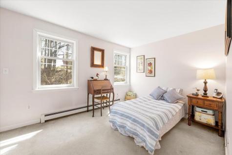 104 Winnocks Neck Road Scarborough ME 04074