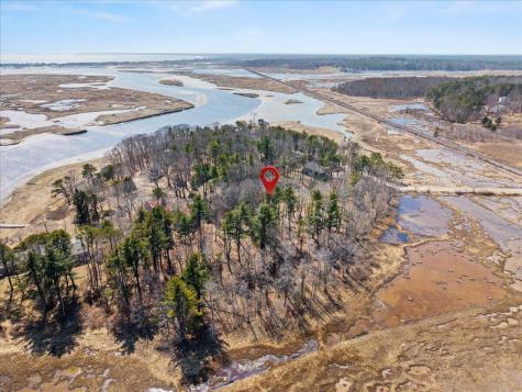 104 Winnocks Neck Road Scarborough ME 04074