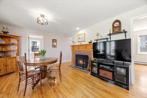 104 Winnocks Neck Road Scarborough ME 04074