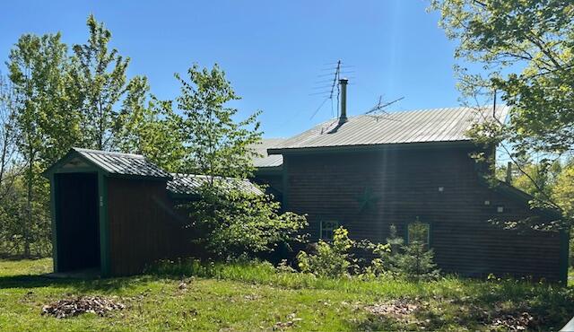 20 Monument Road Abbot ME 04406