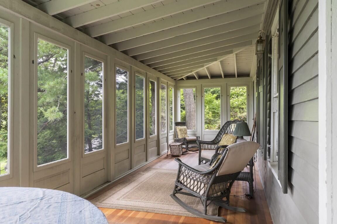 5 Massachusetts Avenue Boothbay ME 04544