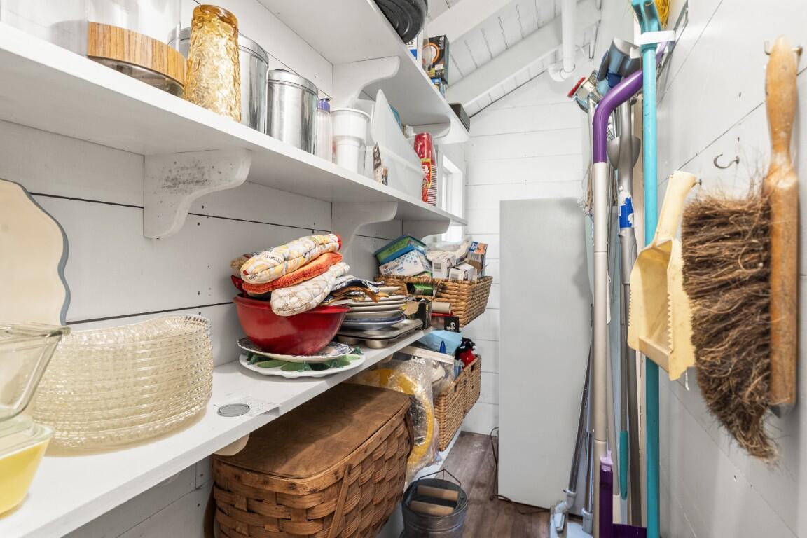 5 Massachusetts Avenue Boothbay ME 04544